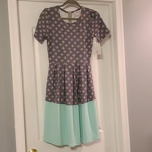 NWT LuLaRoe Amelia dress